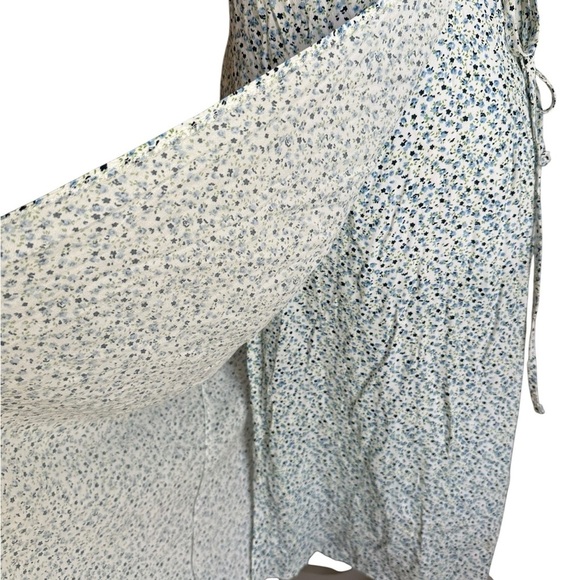 Brandy Melville Floral Wrapped Around Side Tie Midi Dress Size 2 - Picture 5 of 17